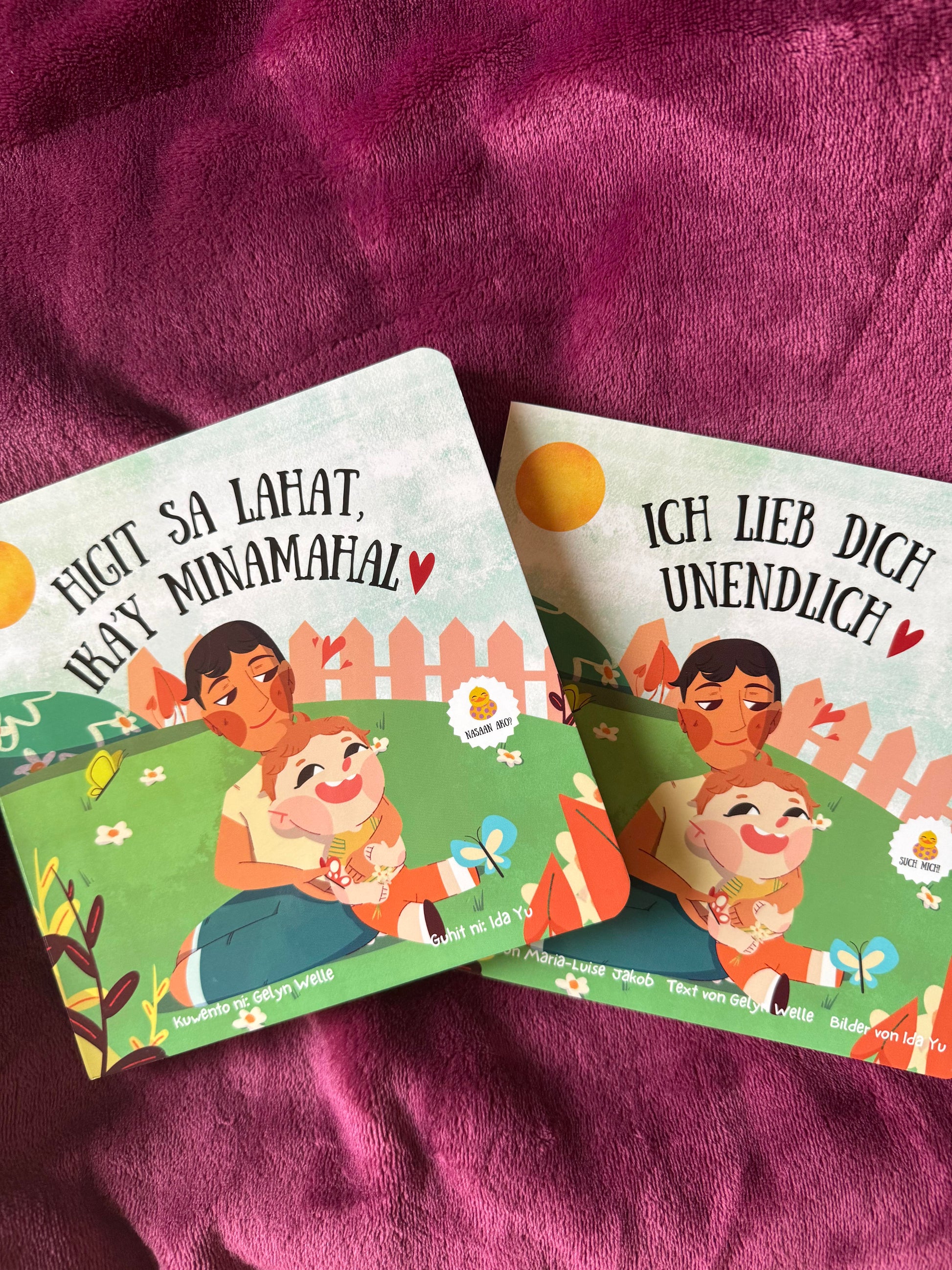 Polkaducks Ich Lieb Dich Unendlich Woobey Bundle Enthält den mikrowellengeeigneten Kuschelenten Woobey und ein Bilderbuch in Englisch, Deutsch oder Tagalog zur Auswahl. Perfekt für die Schlafenszeit, zur Linderung von Muskelschmerzen und Bauchschmerzen sowie zur Förderung von Fantasiespielen und frühkindlicher Sprachentwicklung.