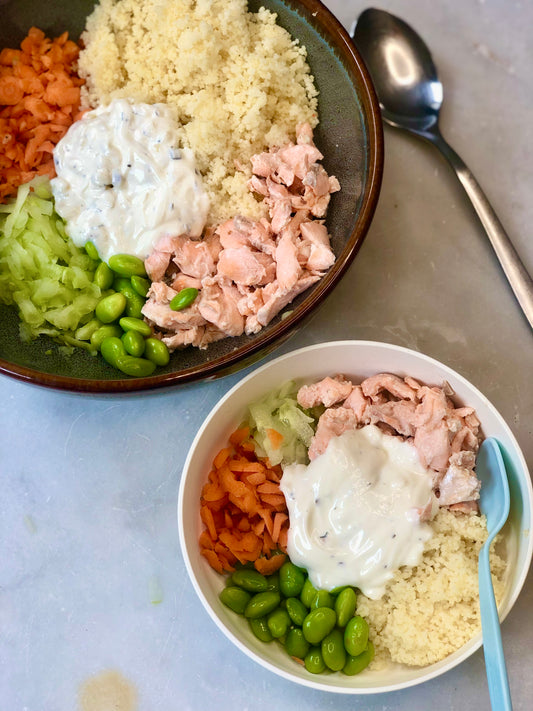 Einfache Lachs-Poke-Bowl